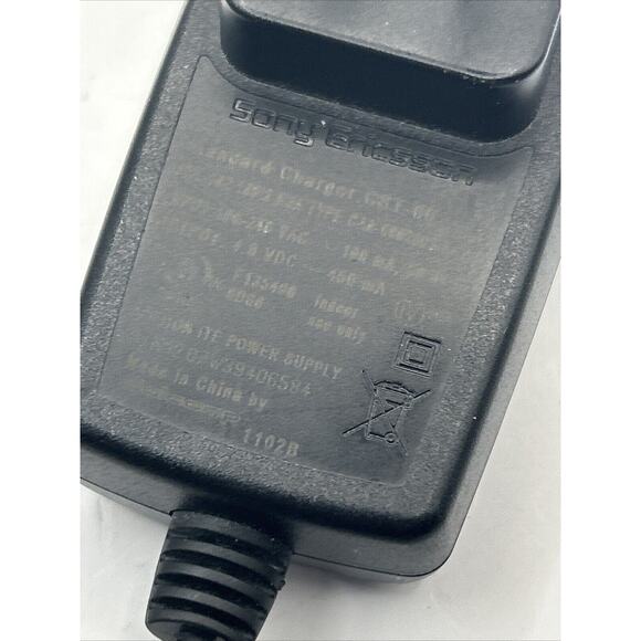 Sony Ericsson Z310a ( AT&T ) Cellular Flip Phone - (Read) Black - Picture 7 of 7